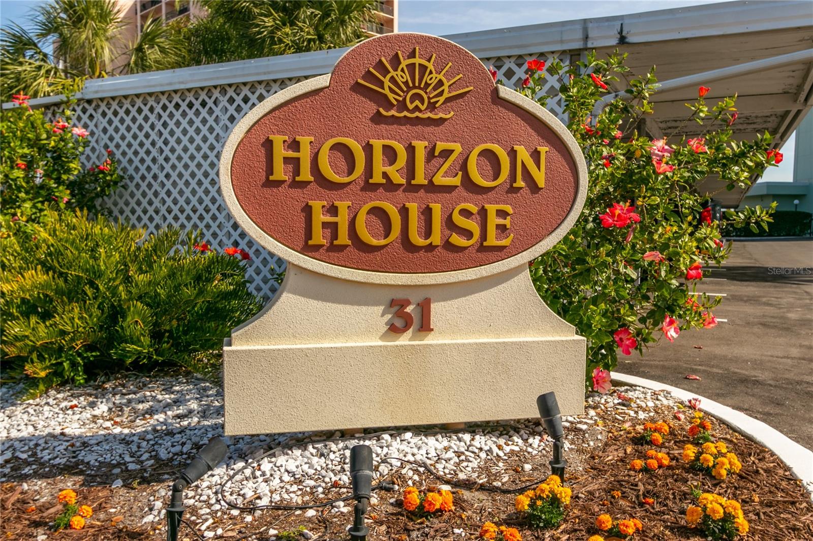 HORIZON HOUSE