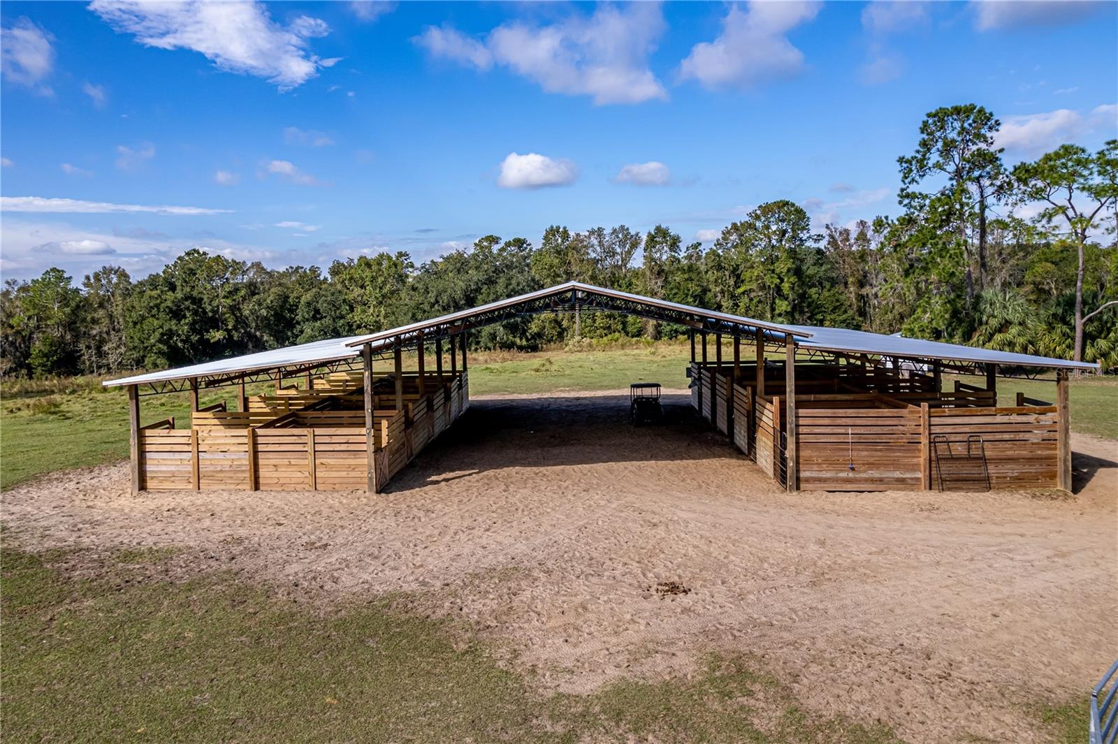 20 Stall Horse Barn