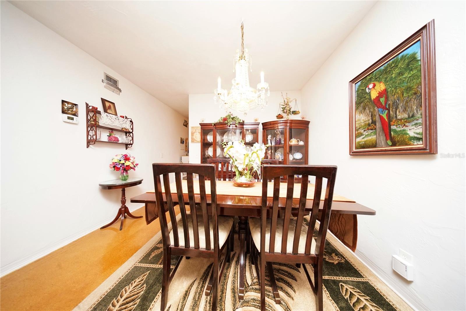 Elegantly furnished dining area with all that can convey.