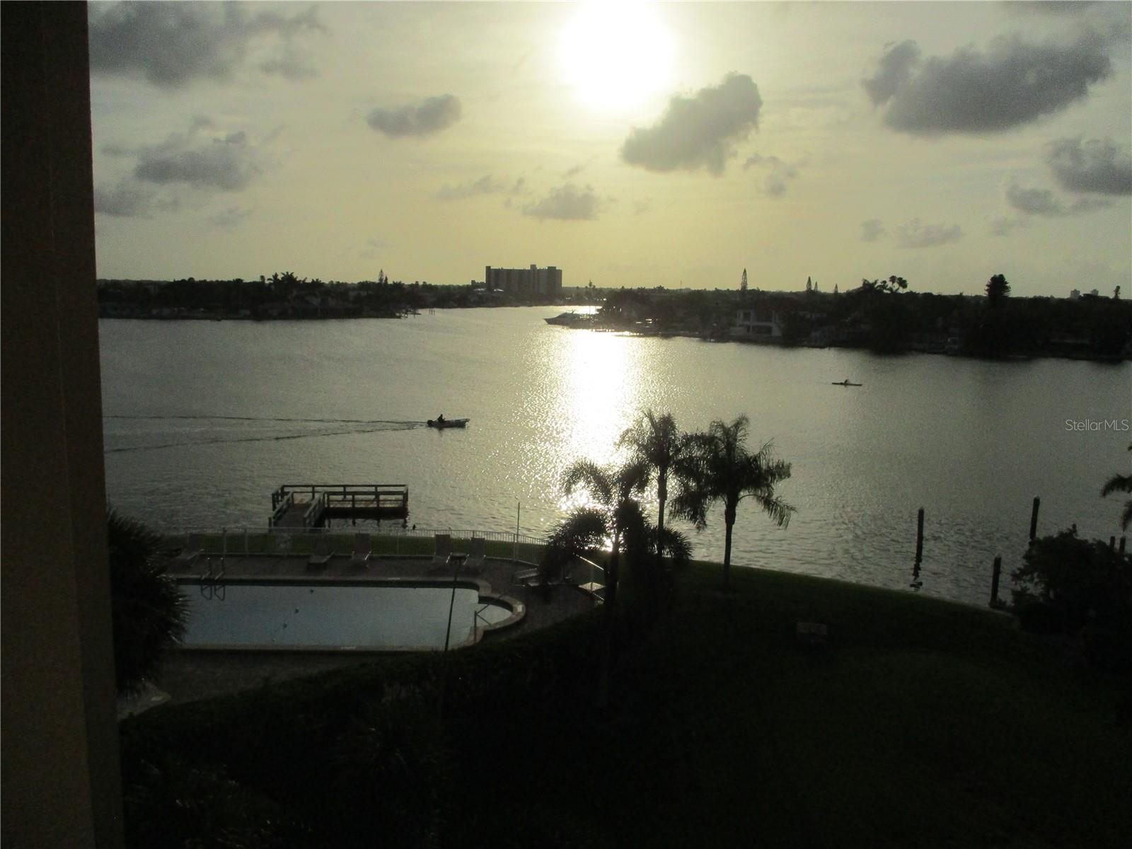 Perfect views of the intracoastal waterway