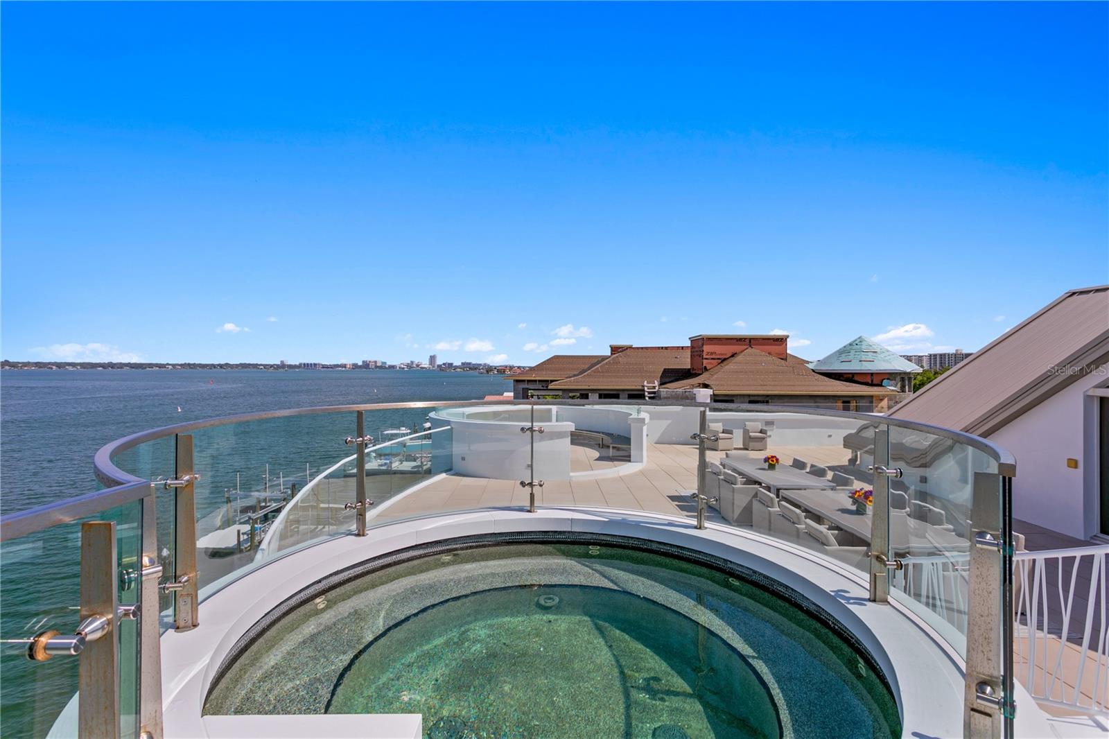 Roof Top Hot Tub with amazing water views.