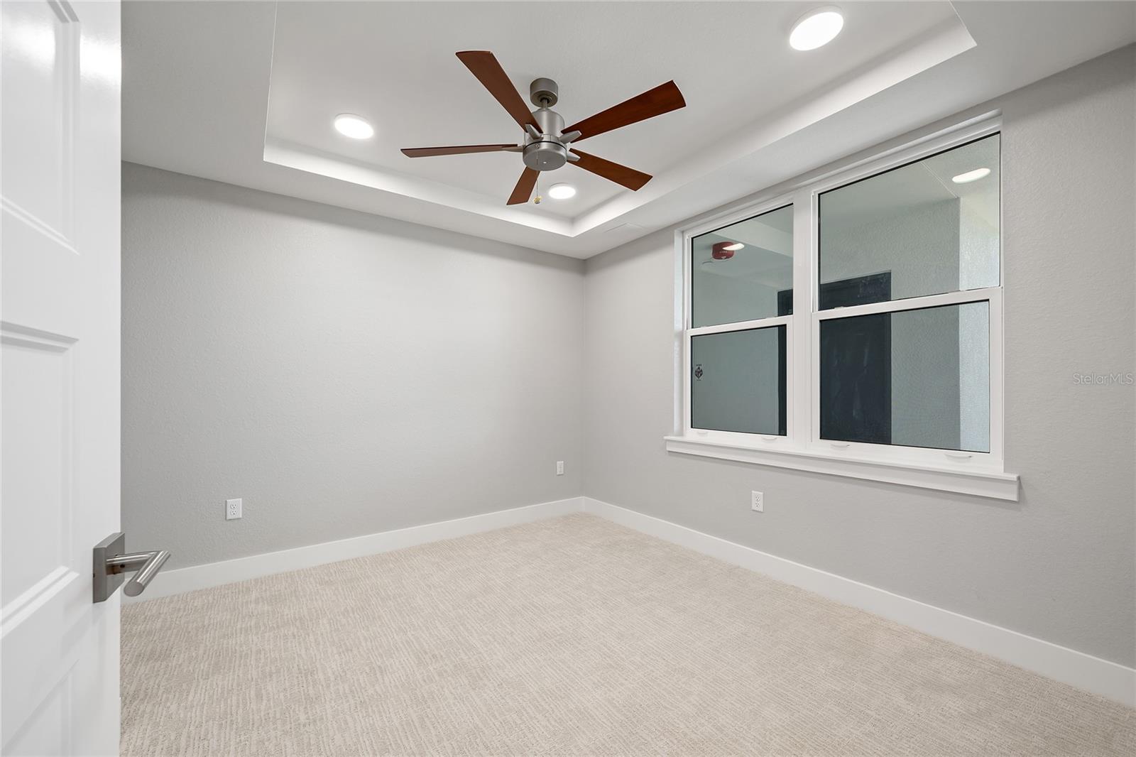 Den possible 3rd bedroom