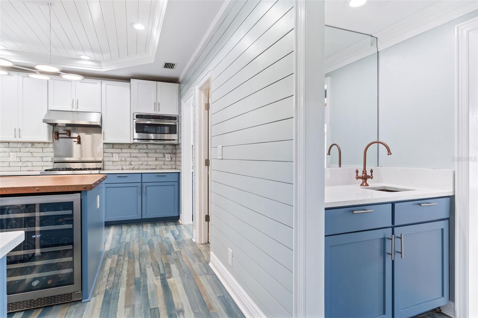 Kitchen and Wet Bar