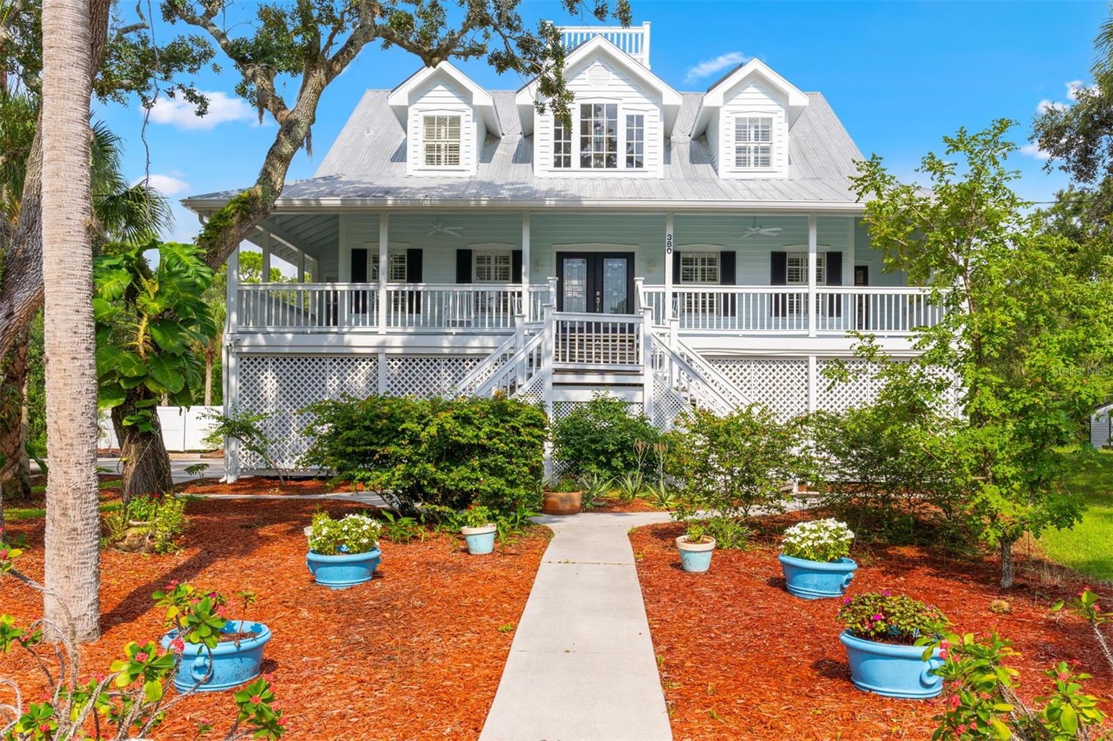 Walkway from Circular Driveway