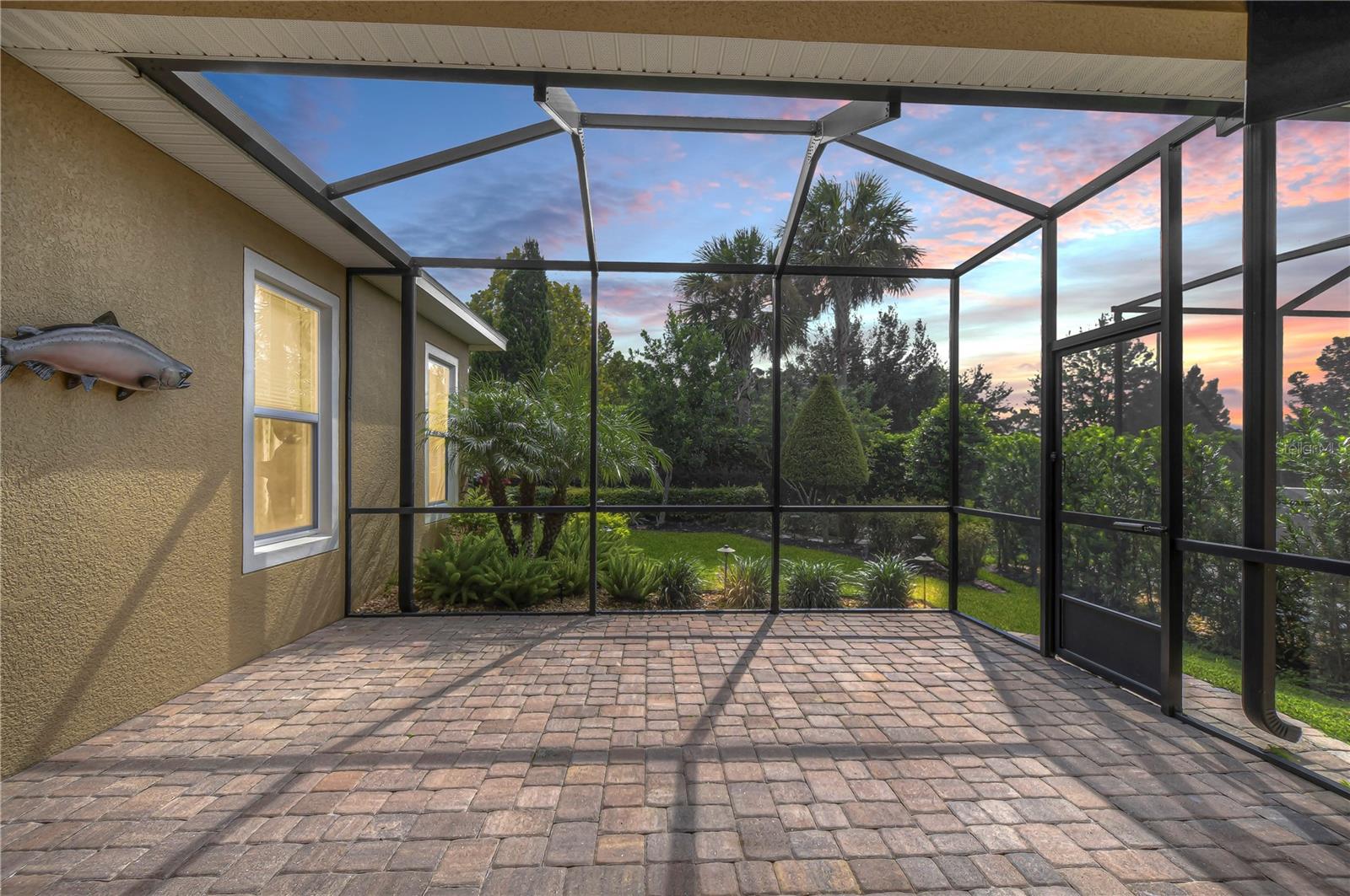 Large screened lanai with added outdoor lighting!