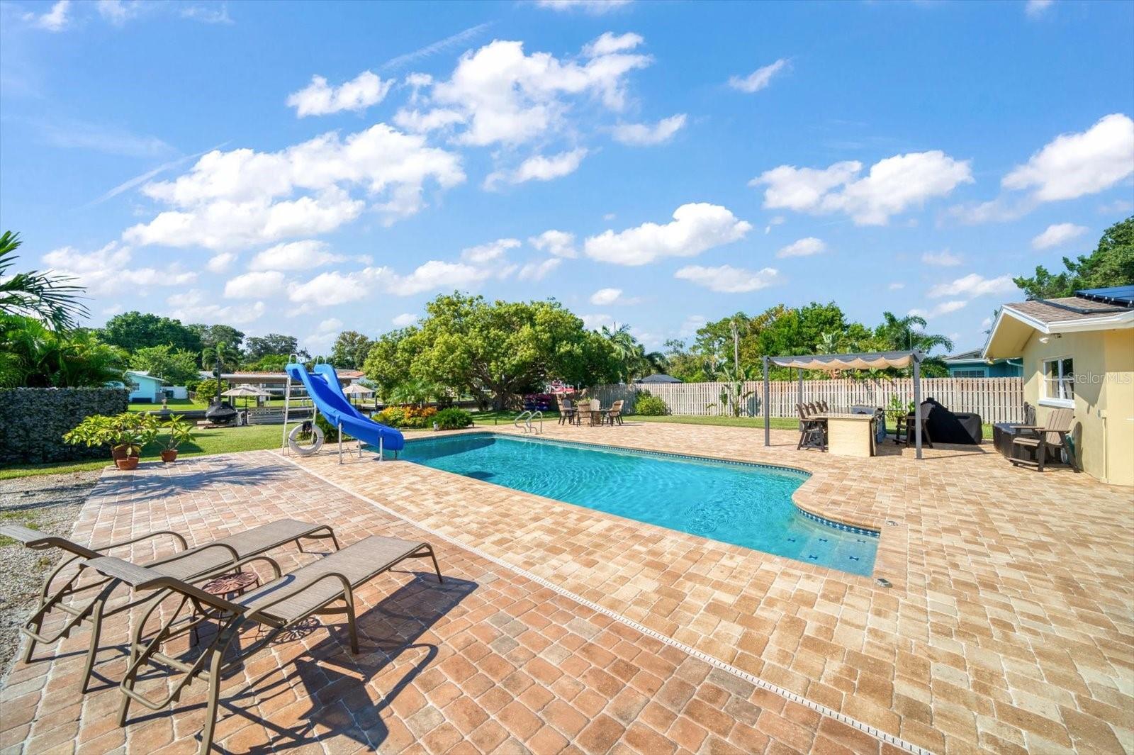 Lots of room for parties, cook outs and friends and family to enjoy!