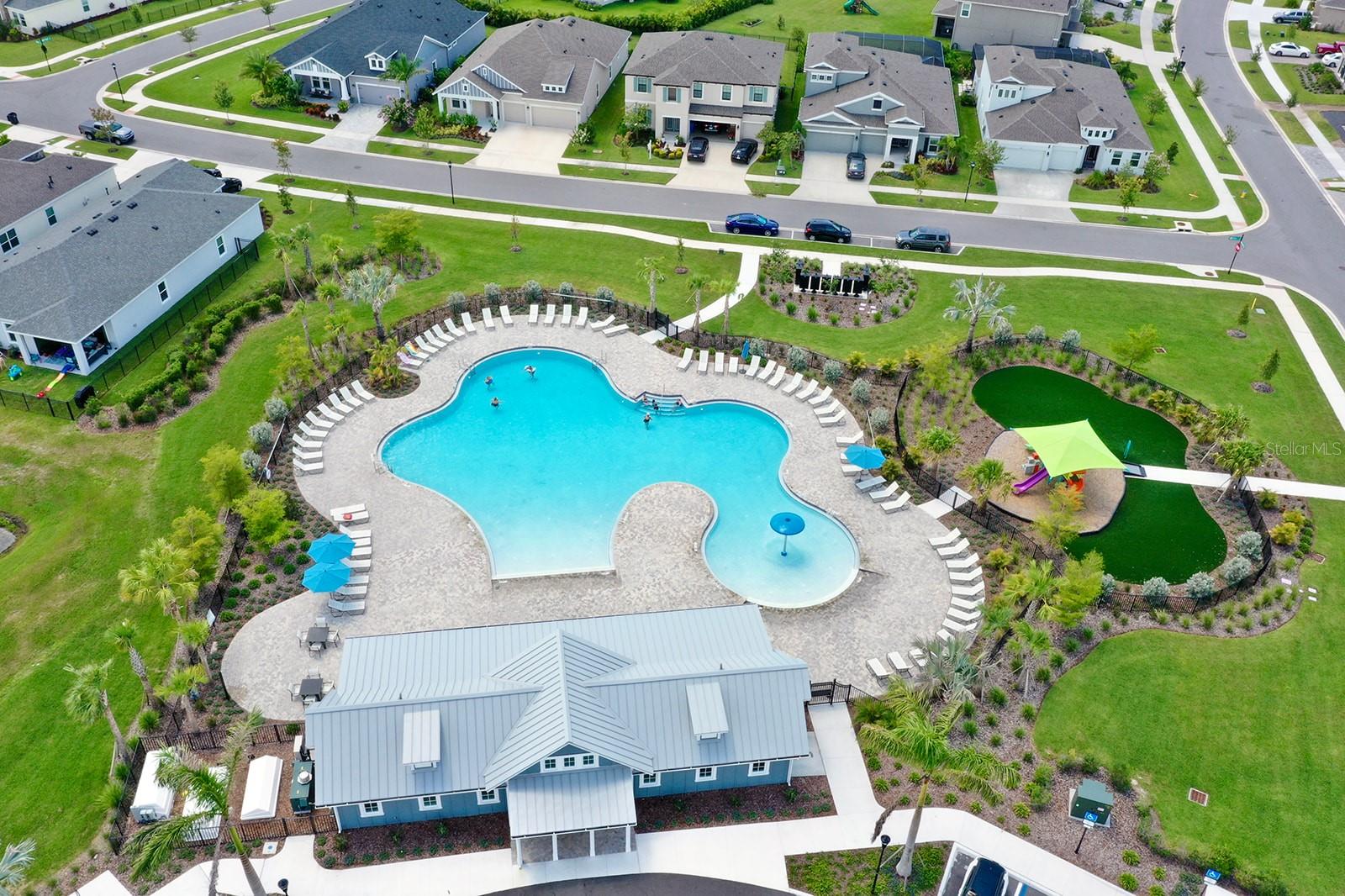 Resort Pool II