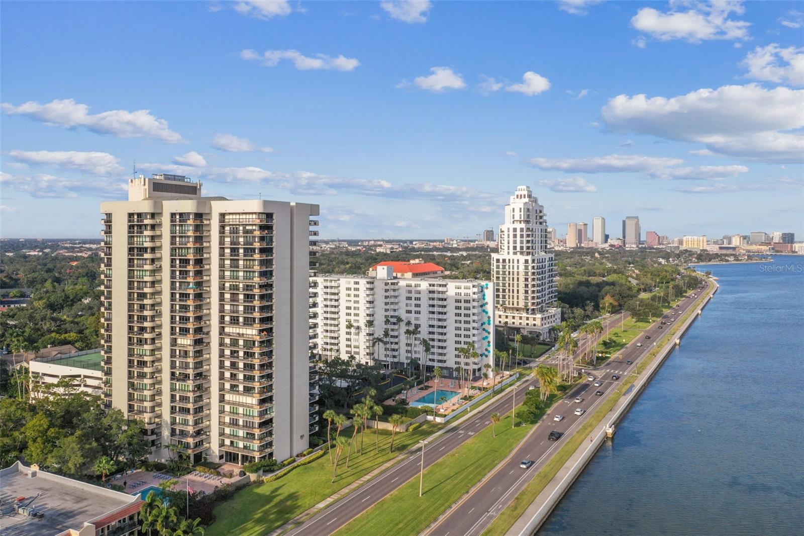The Atrium: 14th floor condo with a private balcony and direct water views of Tampa Bay