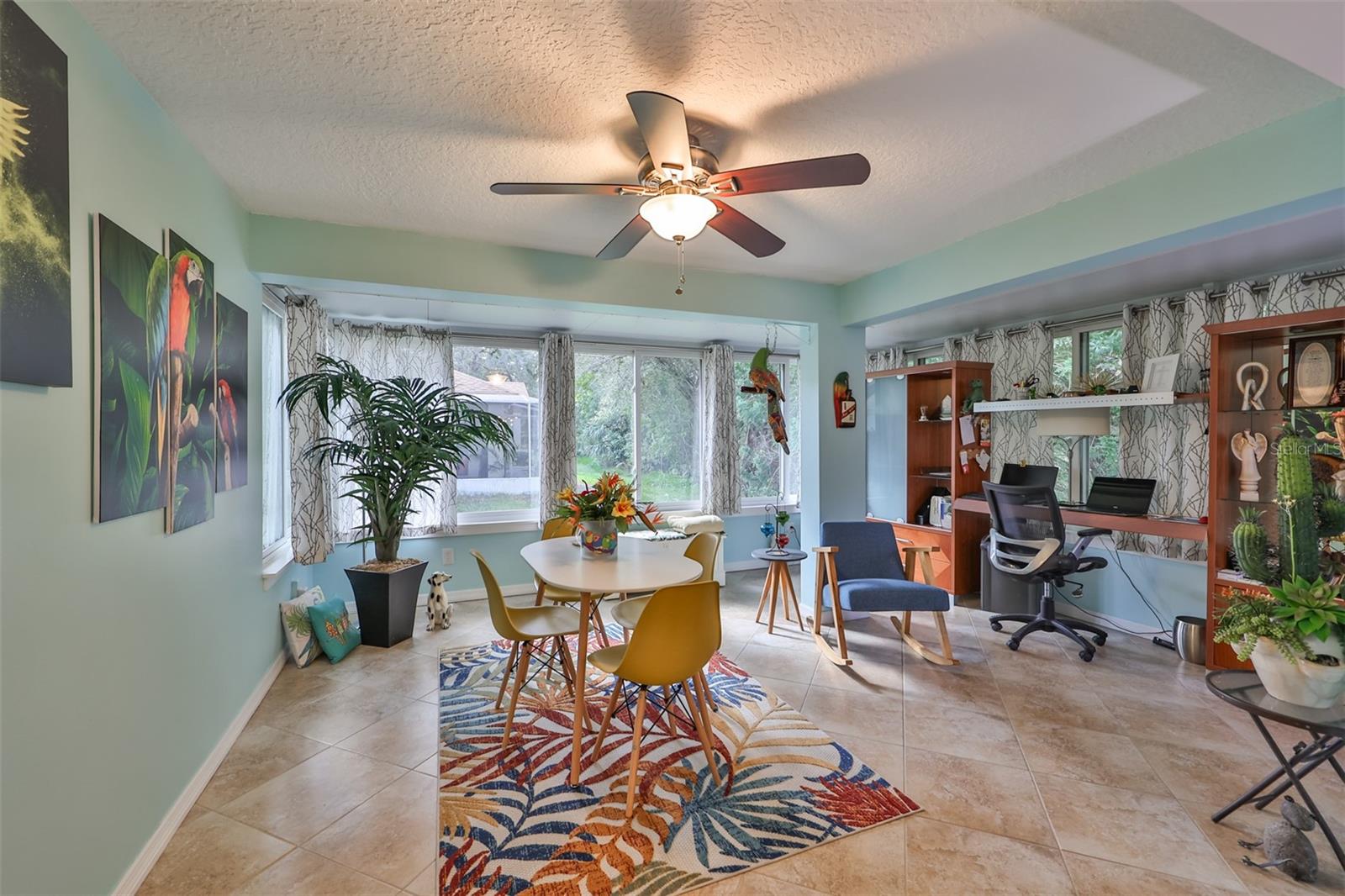 Large, extended Florida Room