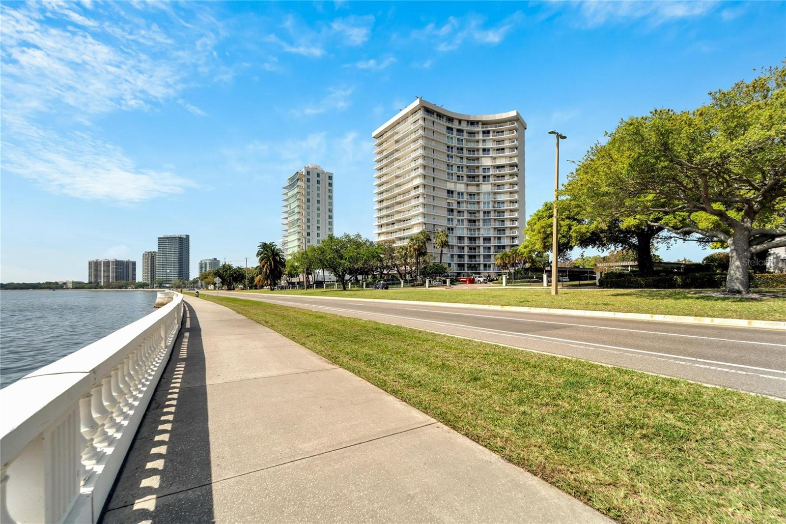 bAYSHORE BLVD SIDEWALK IS THE WORLD'S LONGEST AT 4.3 MILES ALONG THE WATER!