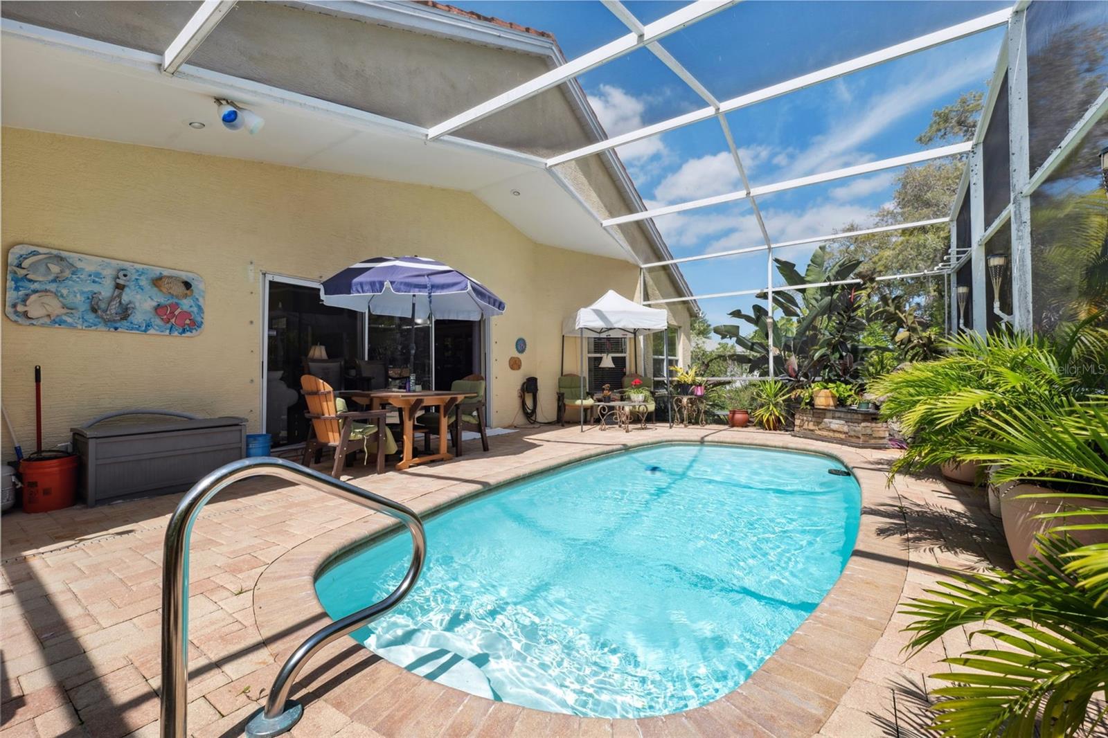 Screened Lanai With Private Pool