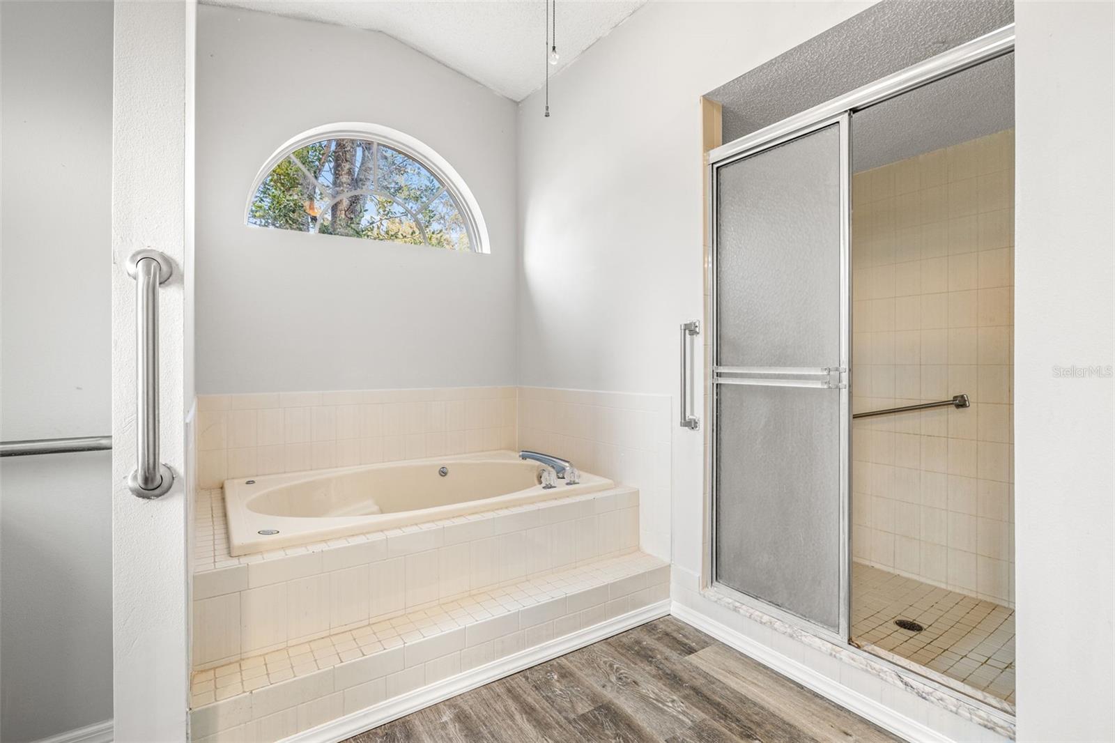 Jetted Tub, Separate Shower