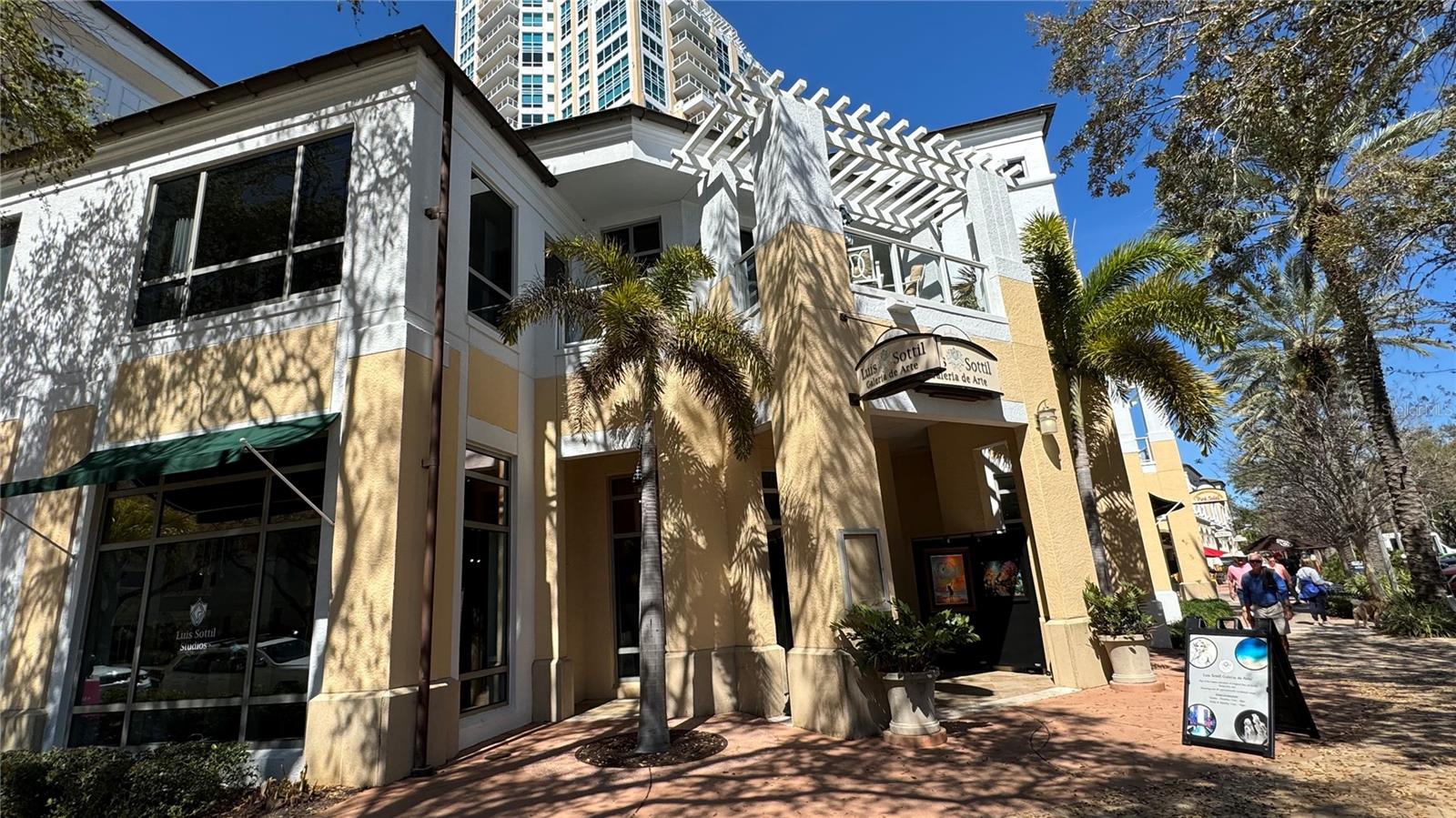 From this St Petersburg home, you are mere minutes from so many art venues! This art gallery is one of several you will find all over downtown St Petersburg.