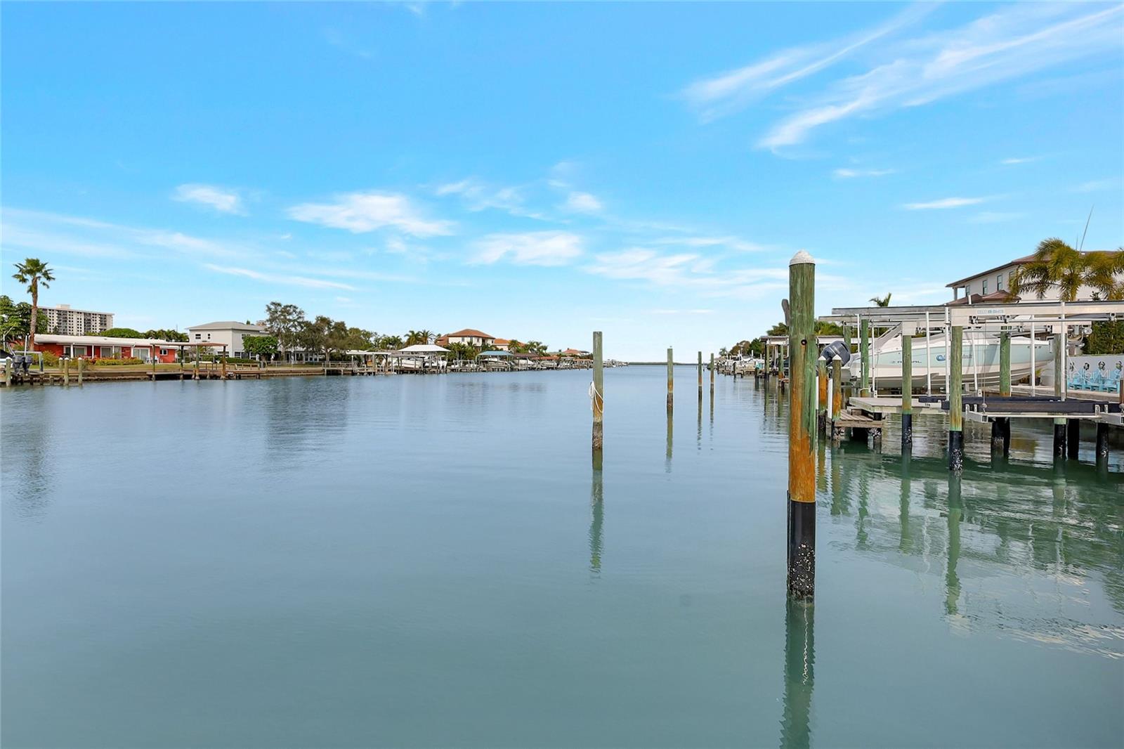 Perfect blend of outdoor luxury and captivating waterfront scenery.