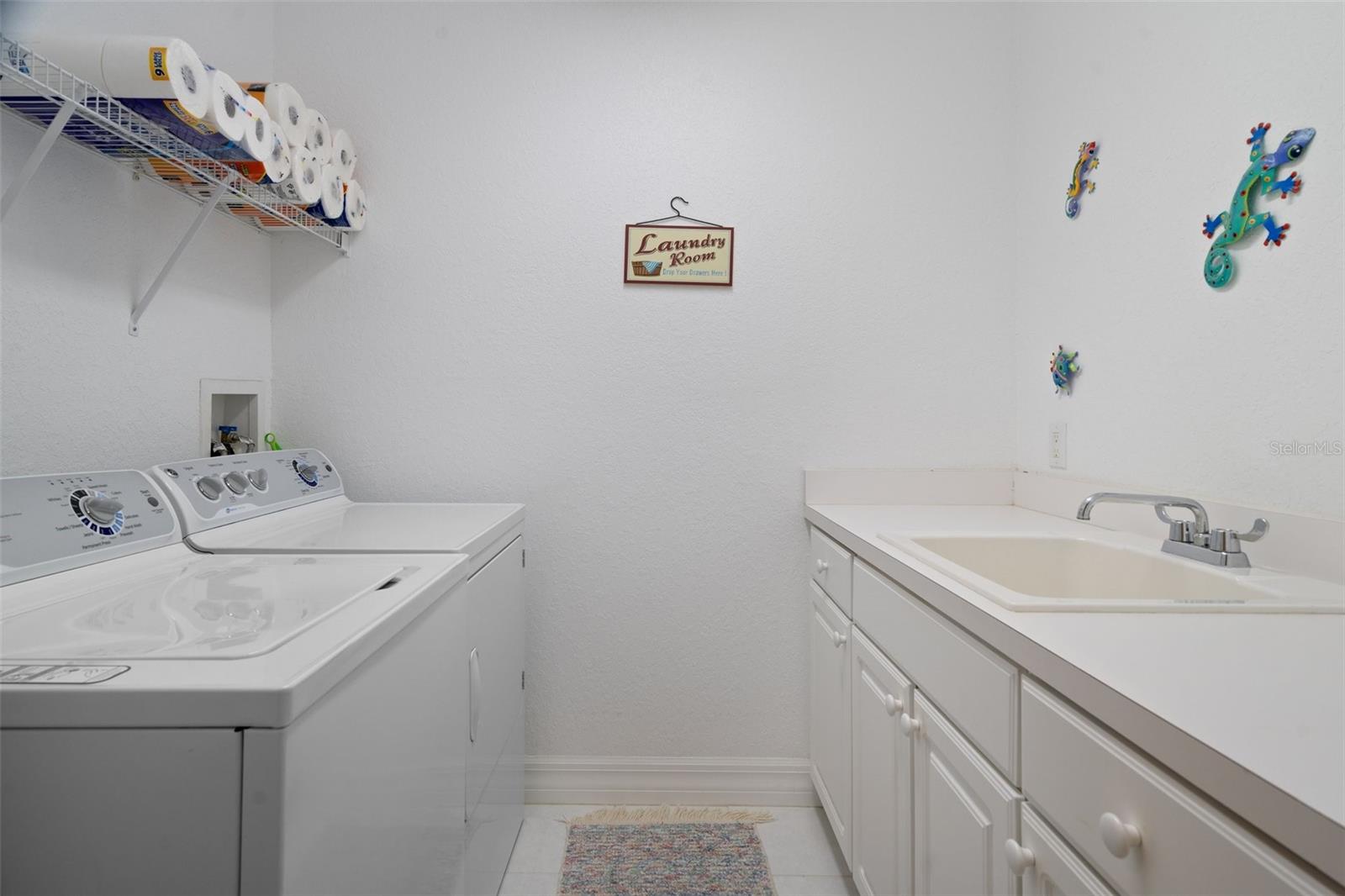 3rd level laundry room