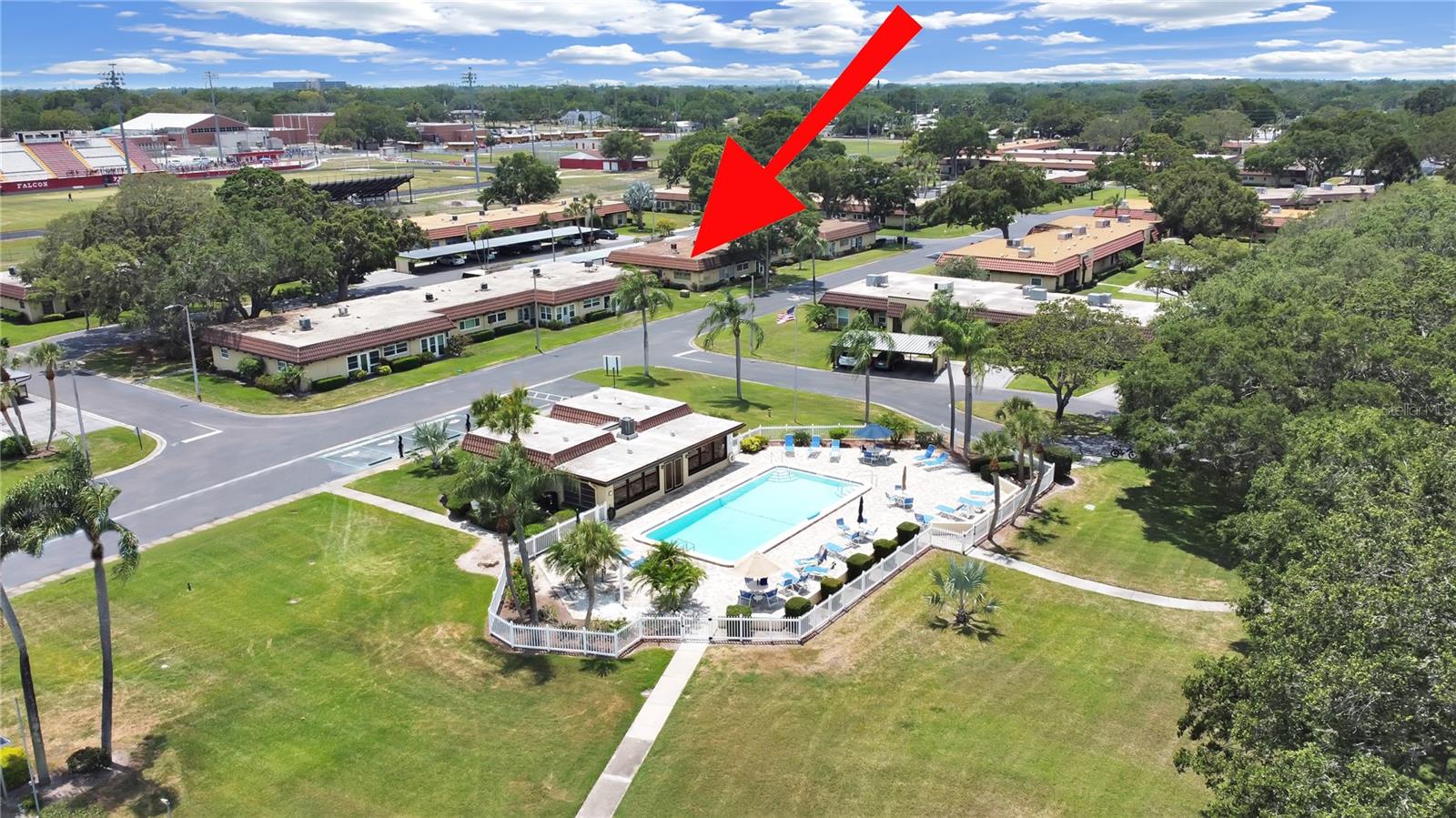 Fantastic proximity to the pool & clubhouse!
