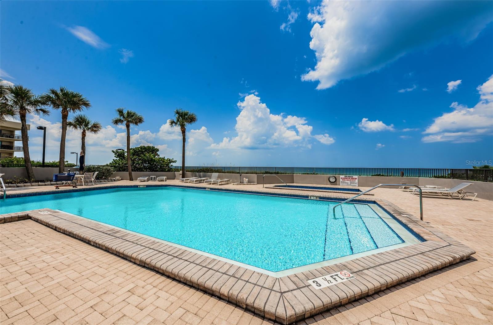 Gulf front, heated pool