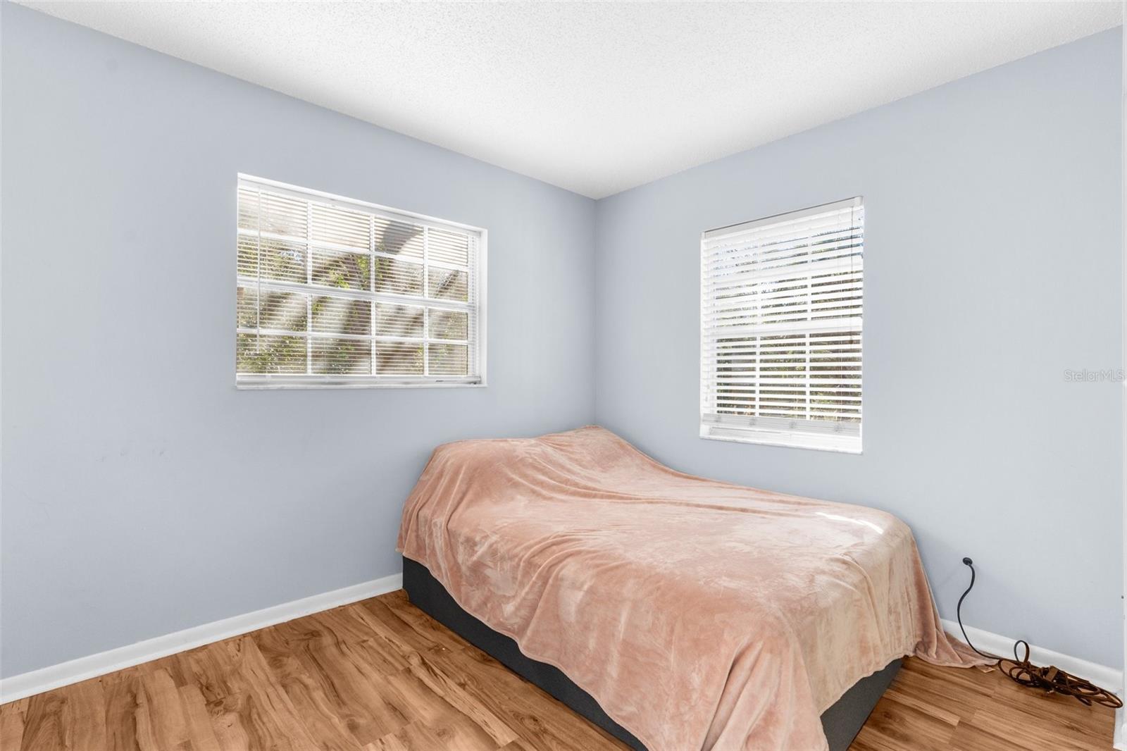 What a Bright and Open Bedroom