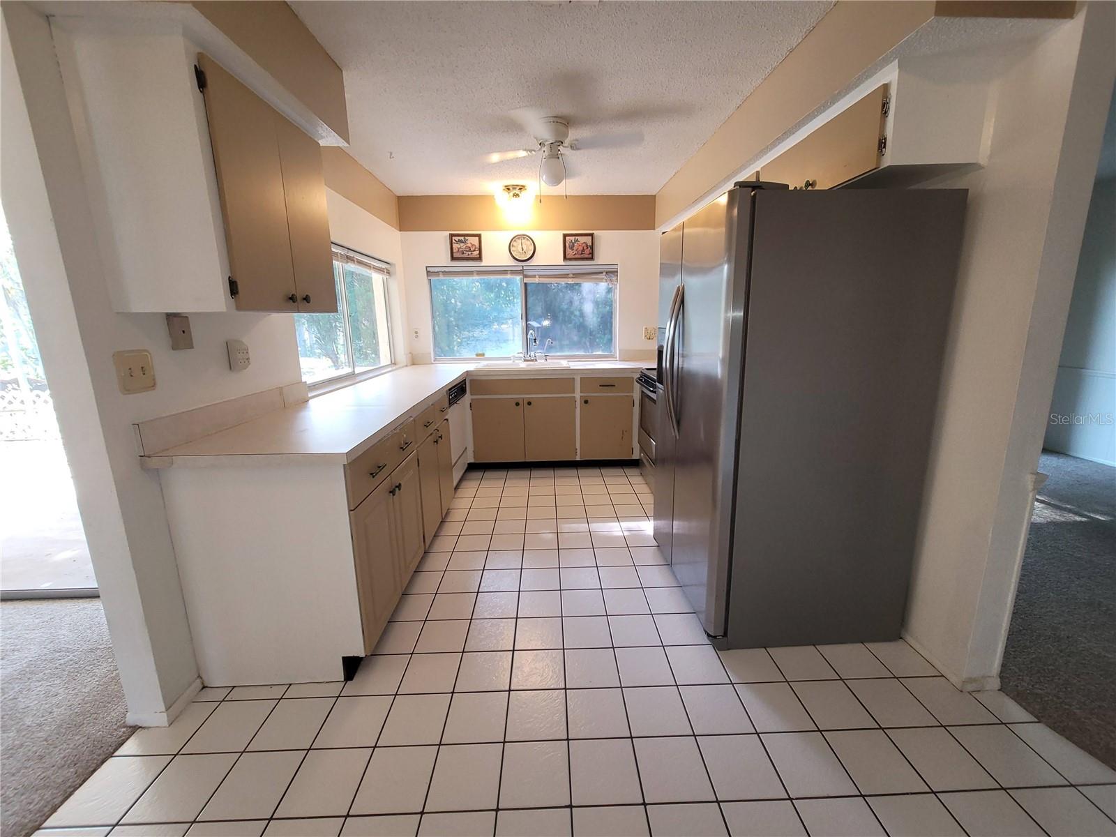 Kitchen, with eat-in dining area