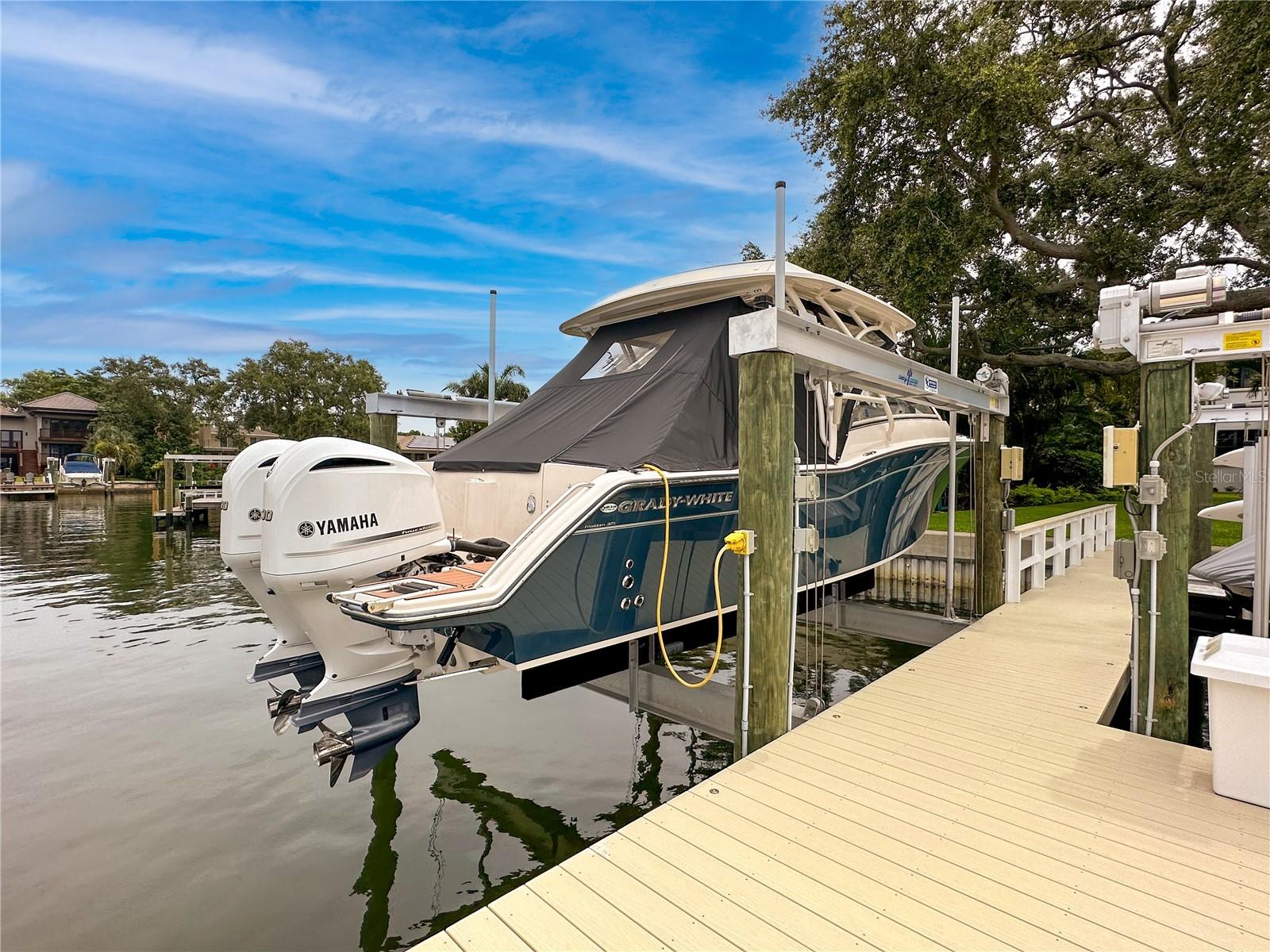 Come see how easy it is to enjoy the open water and a day of boating in Tampa Bay.