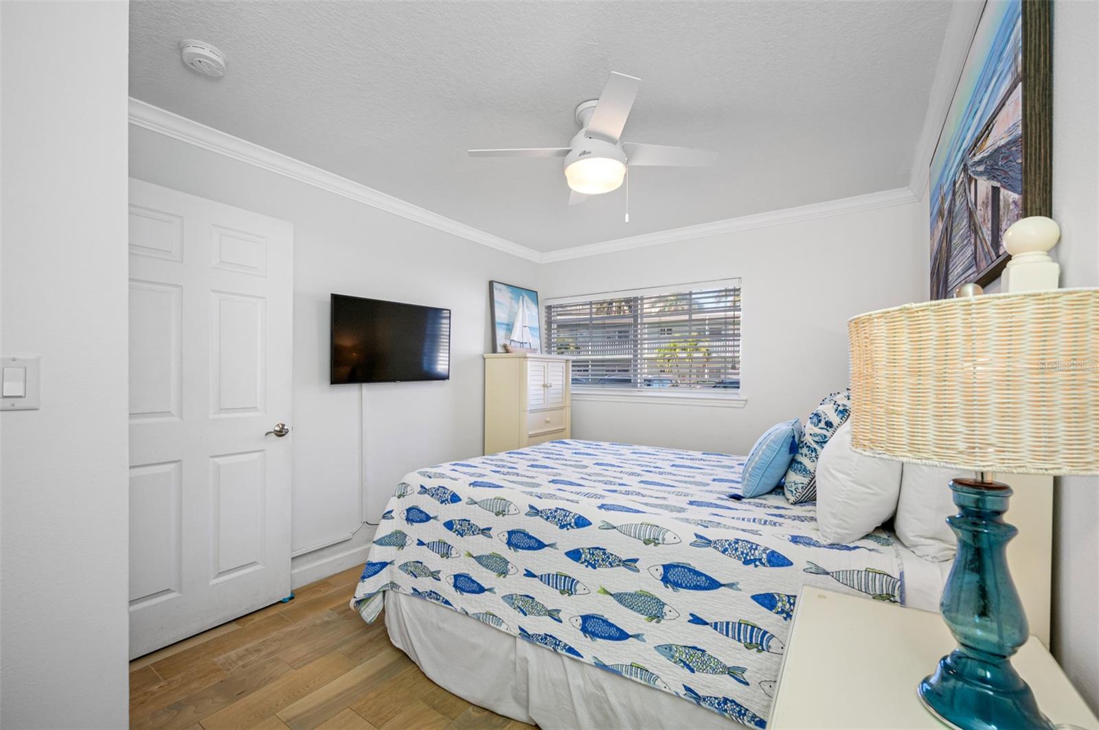 2nd Bedroom Flatscreen Tv Coastal Furnishings
