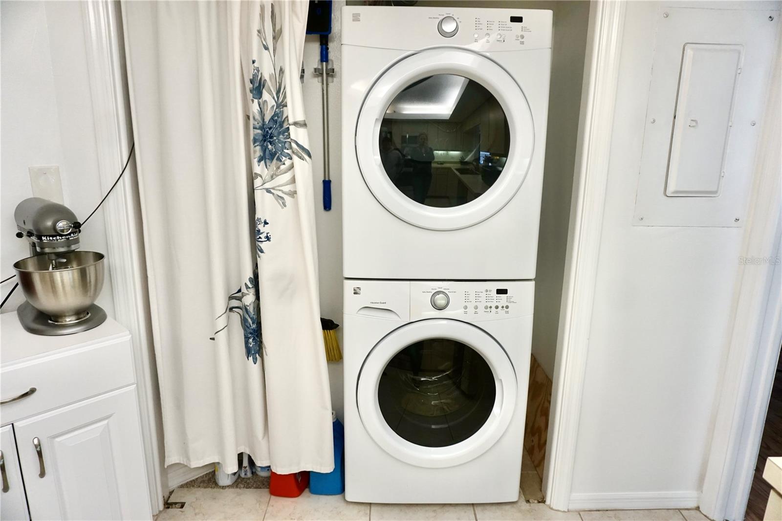 Extra Capacity Washer/Dryer