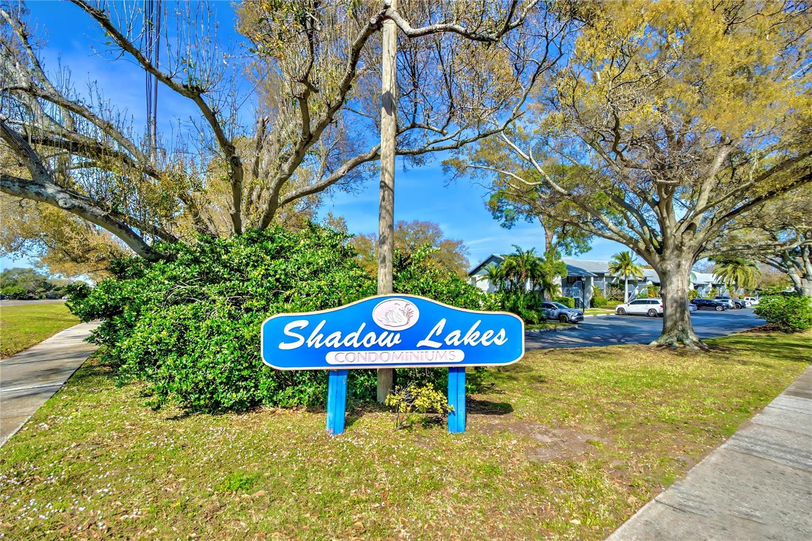 SHADOW LAKES CONDO- centrally located a short drive from shopping, dining, parks, airport- everything you need!