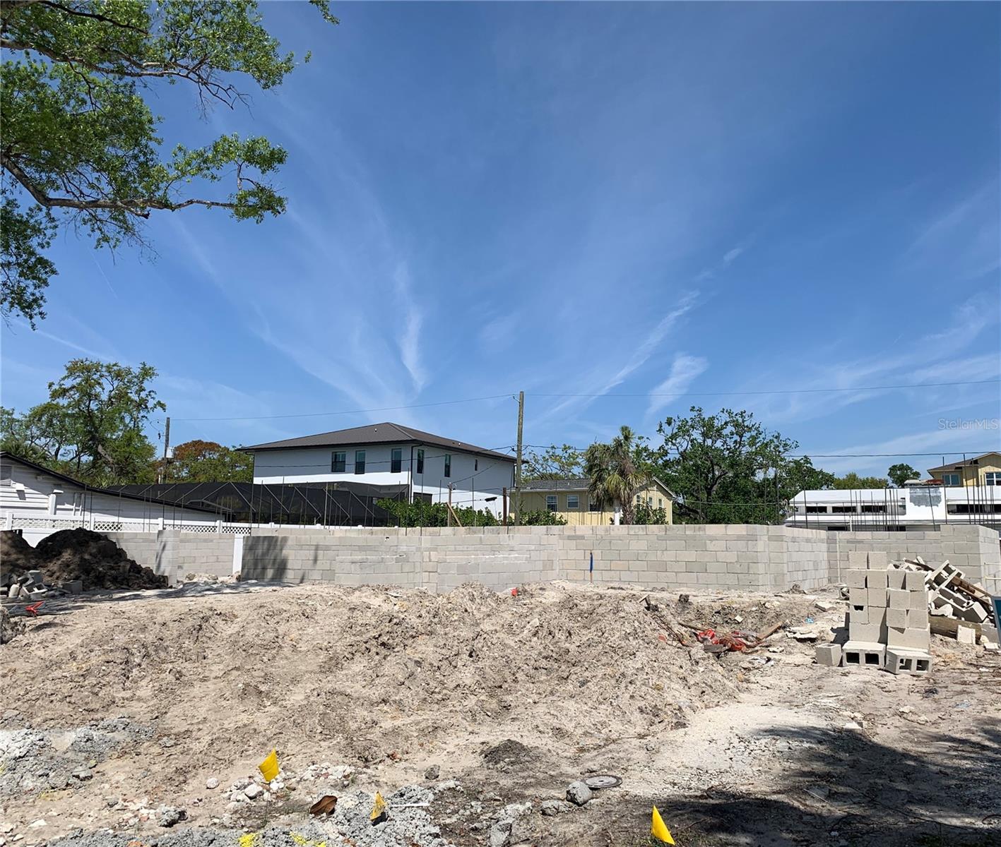 Stemwall in progress March 2025. Plenty to protect from future storms and rains on Davis Islands.
