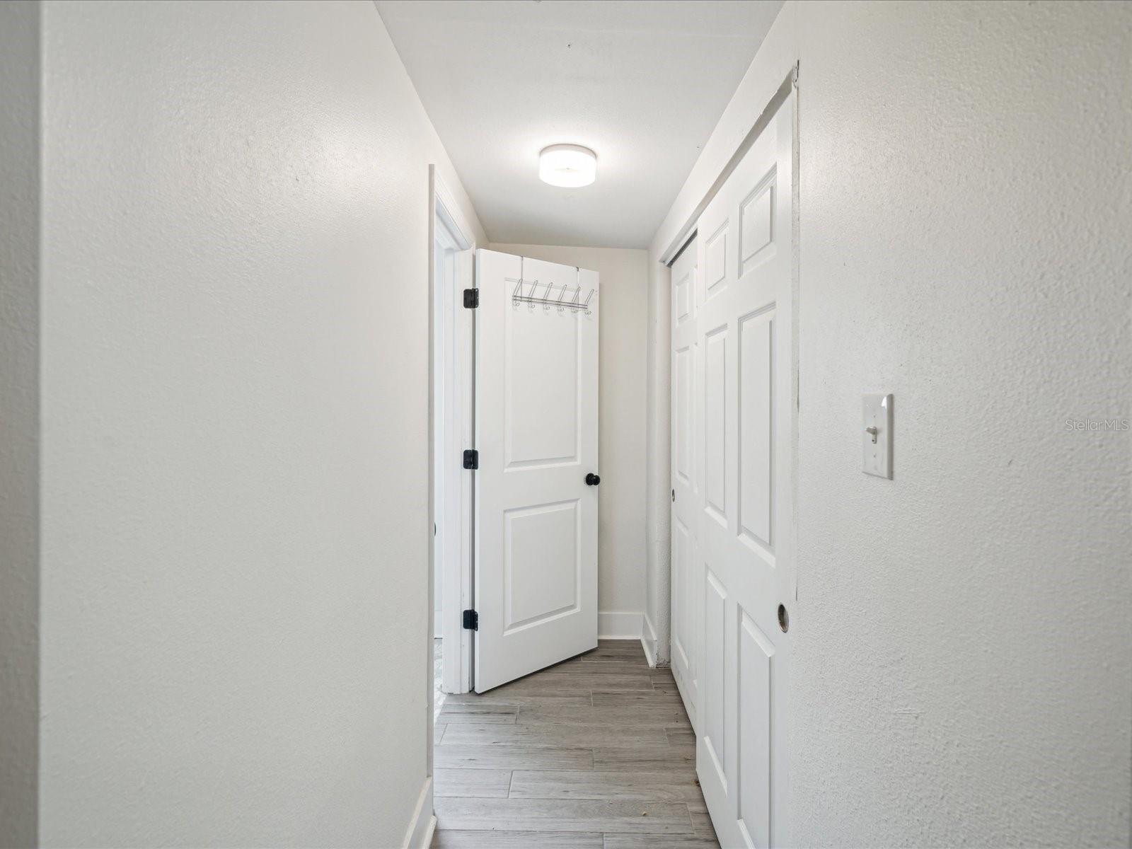 Hallway to En Suite Bathroom