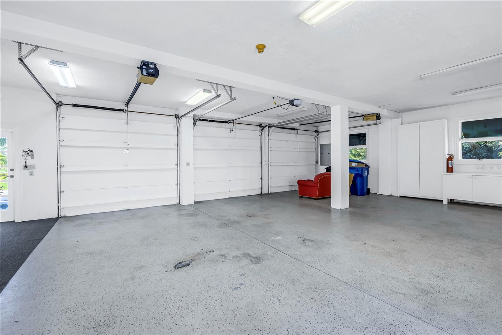 3 Car garage