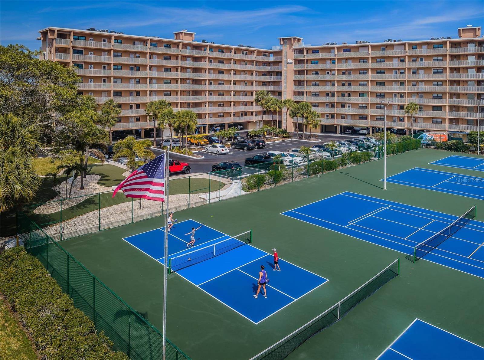 Newly refinished Tennis & Pickleball Courts