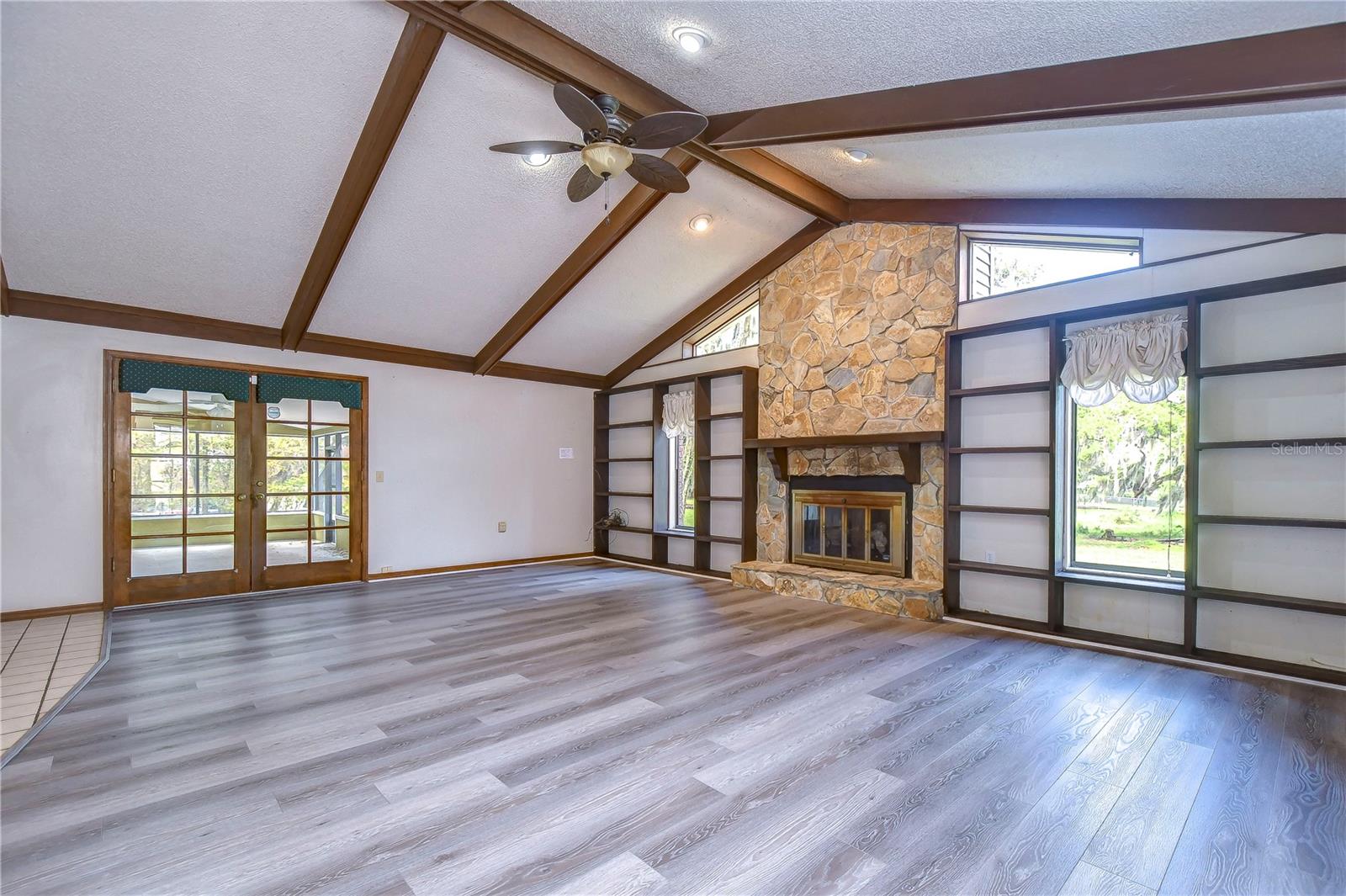 Vaulted ceiling with charming wood beams