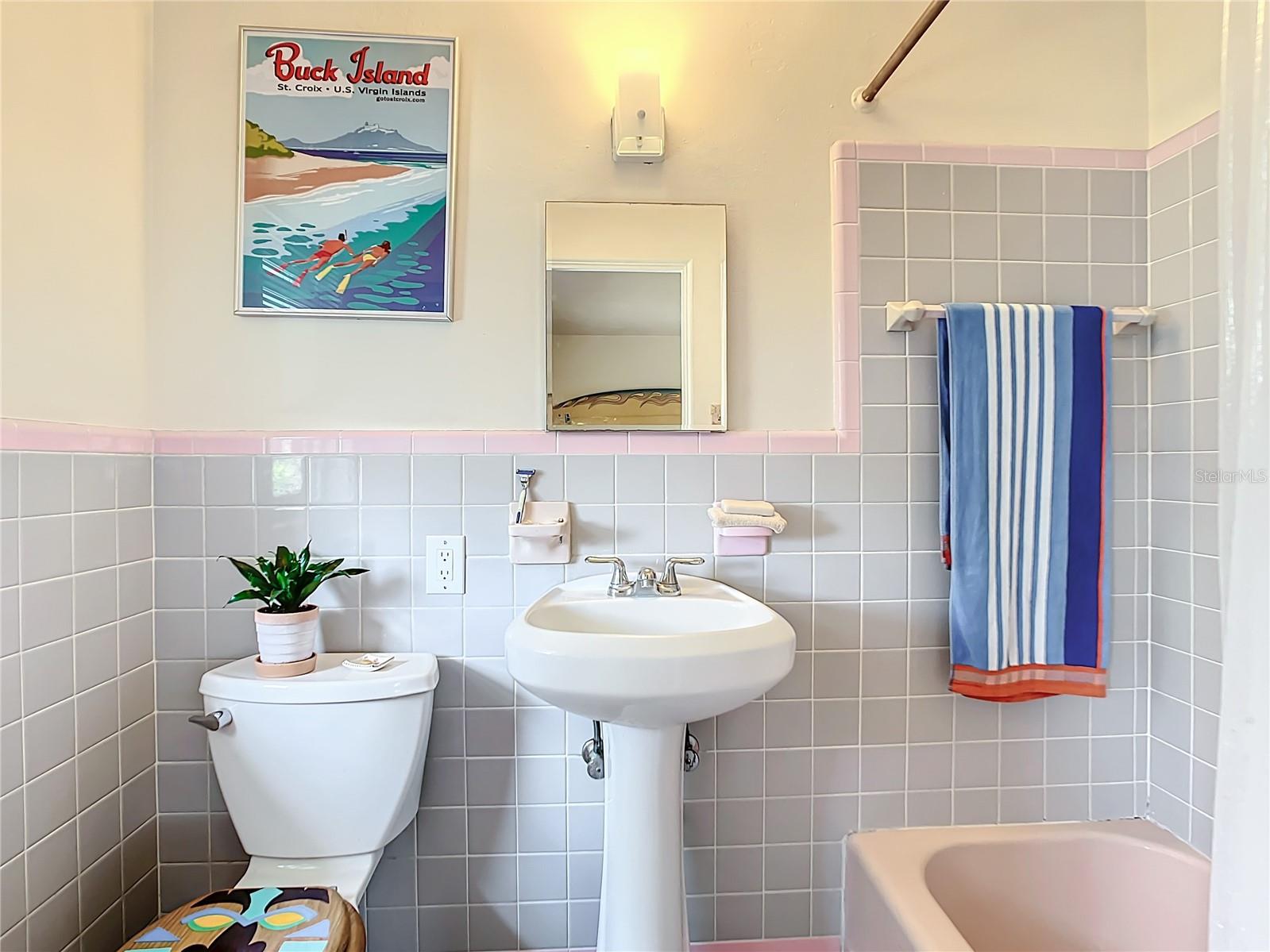 Ah, the retro/vintage lavatory! Includes a full bath tub. Great for a soak after a fun filled day exploring the area.