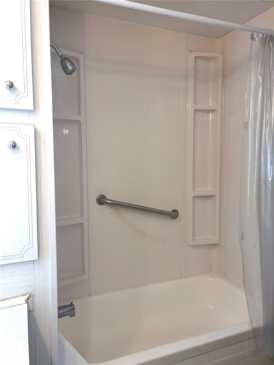Tub/Shower Combination