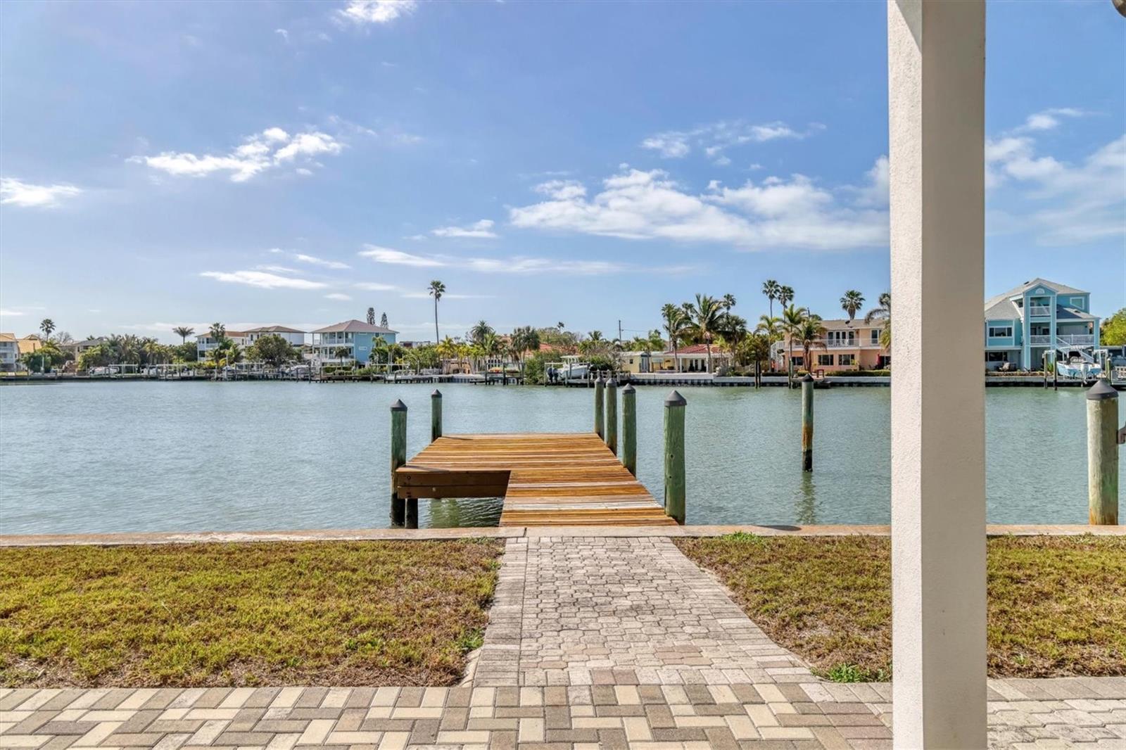 Bring your boat to this deep water dock
