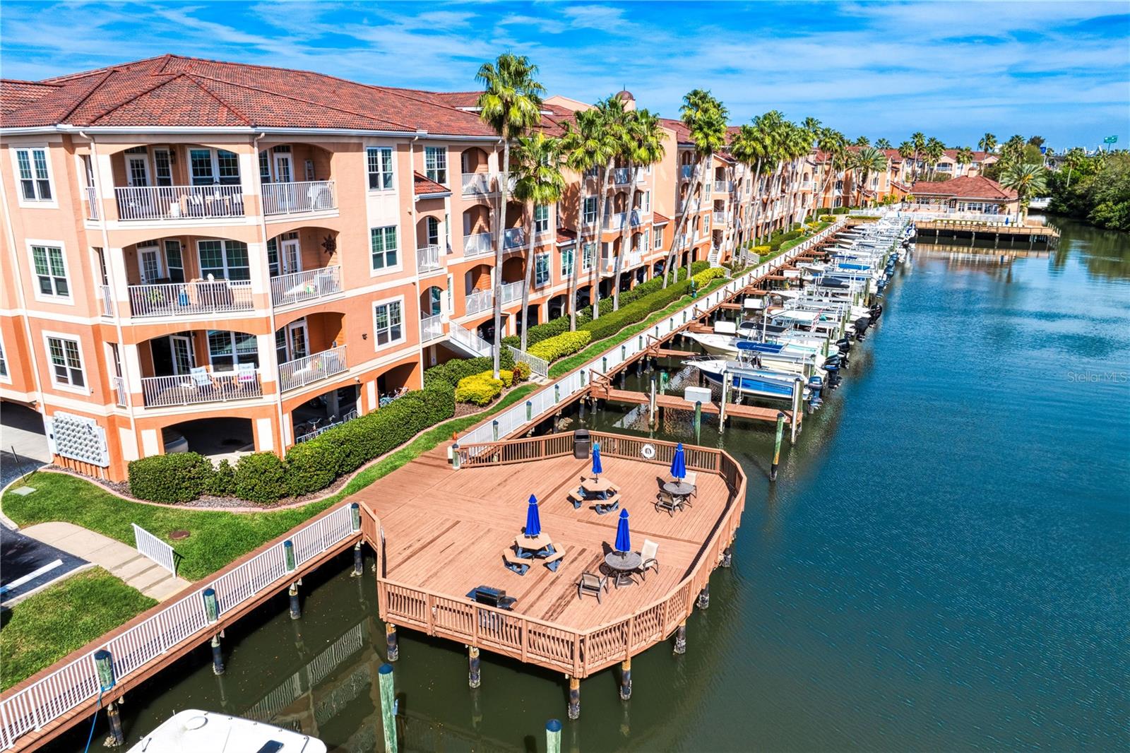Culbreath Key features a dockside gathering space to enjoy the peacefulness of this beautiful community.