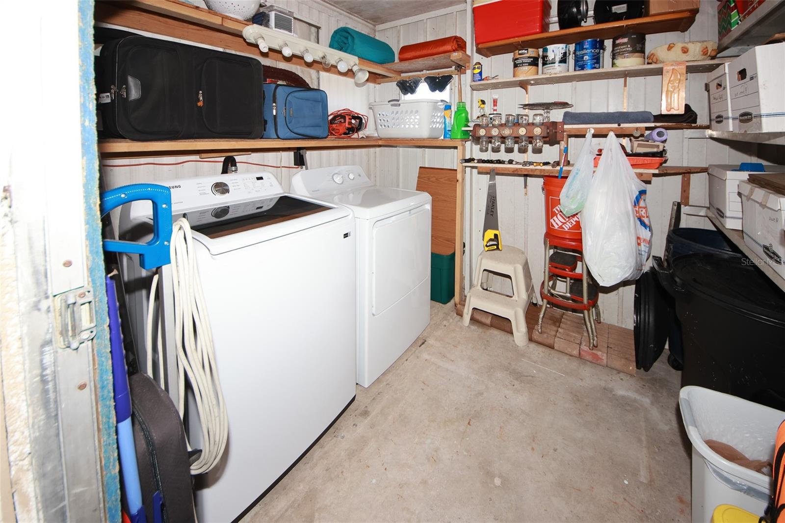 Laundry/Storage Room