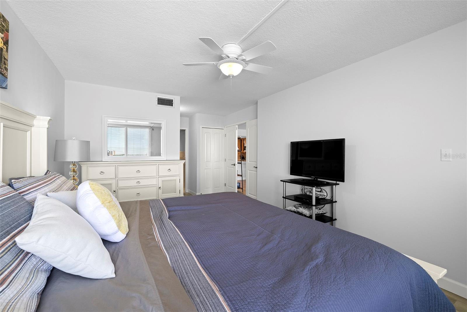 Ceiling fans in both bedrooms