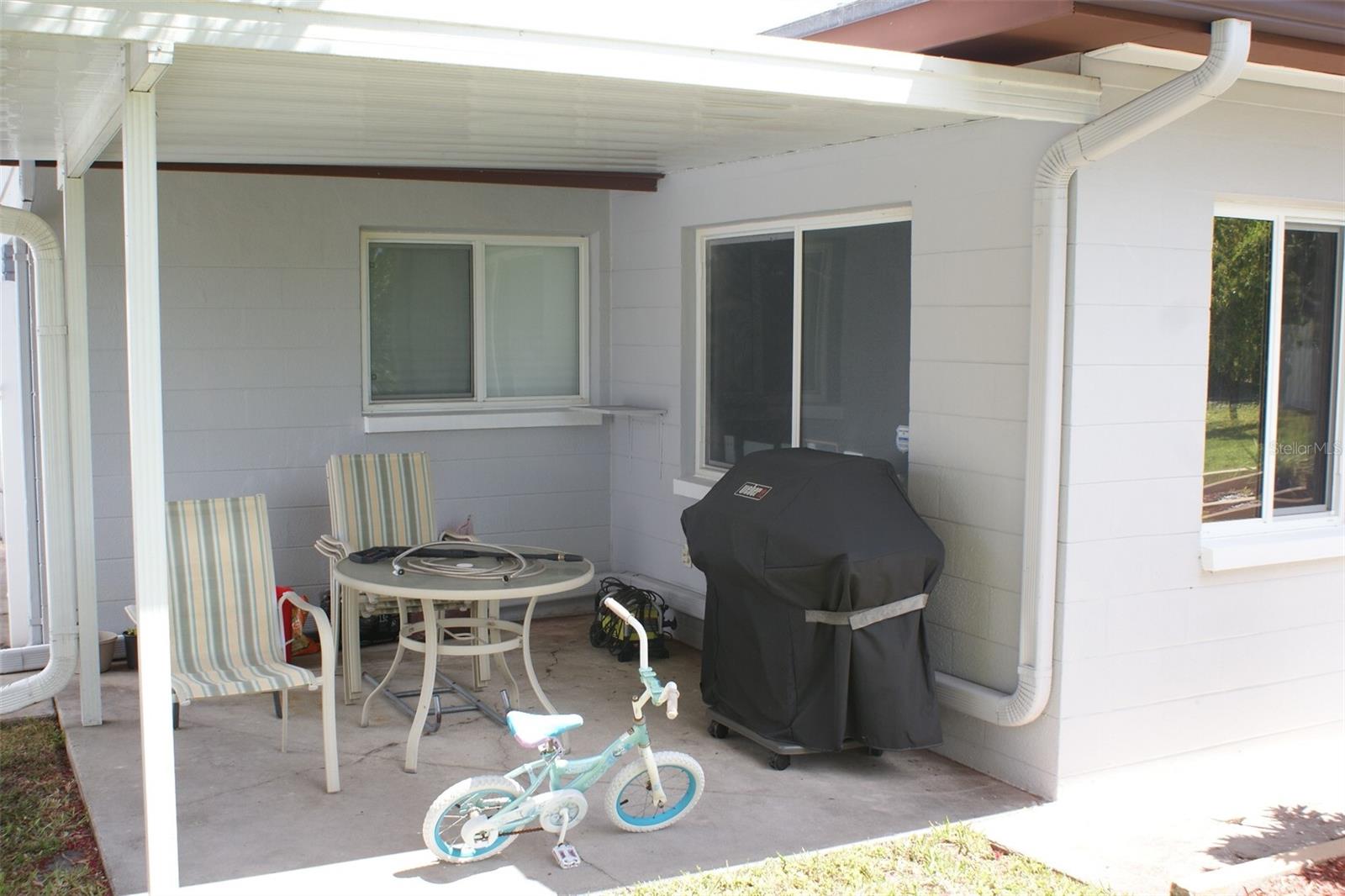 Covered rear patio
