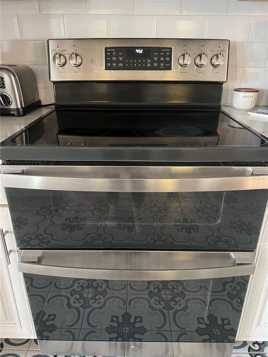 Double Stove with air fryer and convection