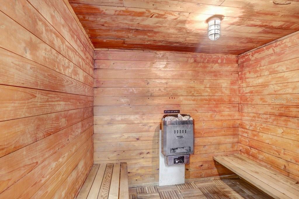 Men's Sauna Room