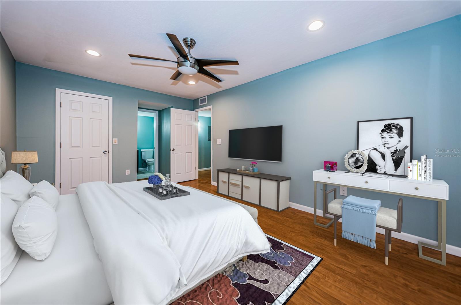Master Bedroom (Virtually Staged)