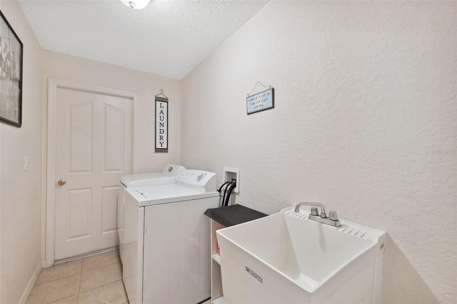 Laundry Room with Washing/Tub Sink