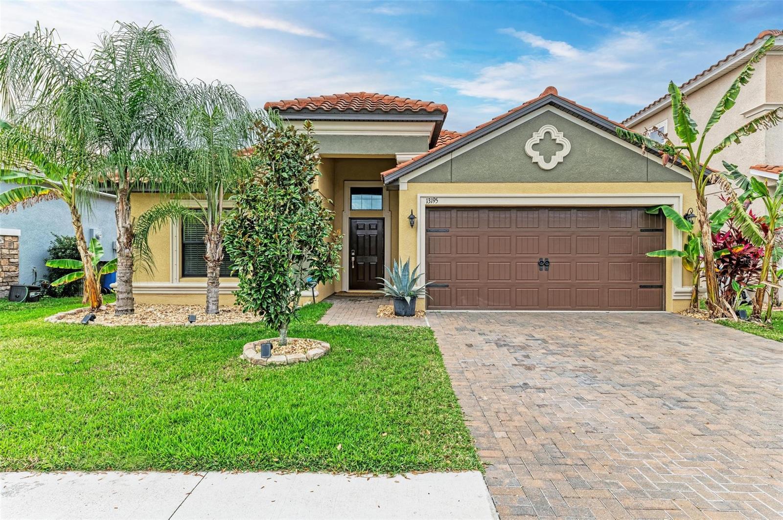 Beautiful 4 bedroom/3 bath house in Waterleaf!  Pavered drive with tile roof!  Stunning!