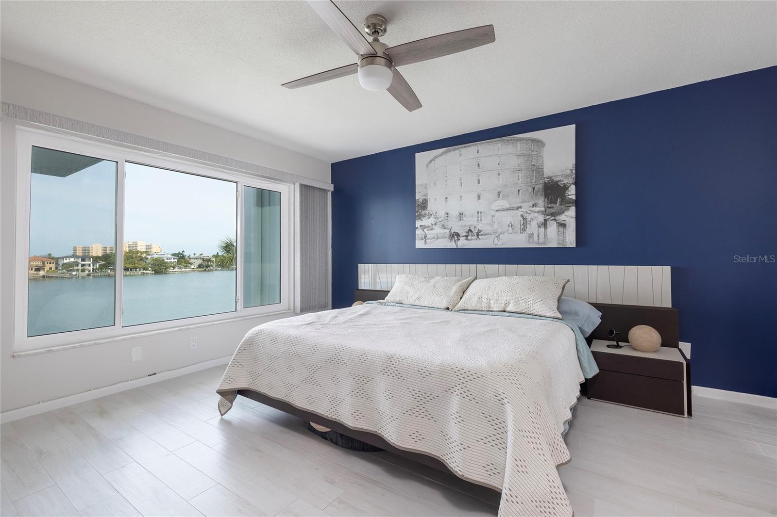 Large Master Bedroom with beautiful views, and it's own access to the Florida Room