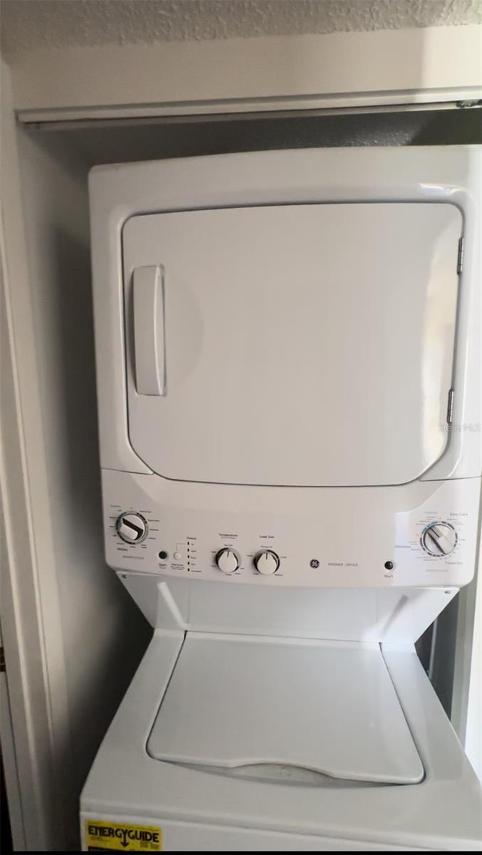 BRAND NEW washer dryer