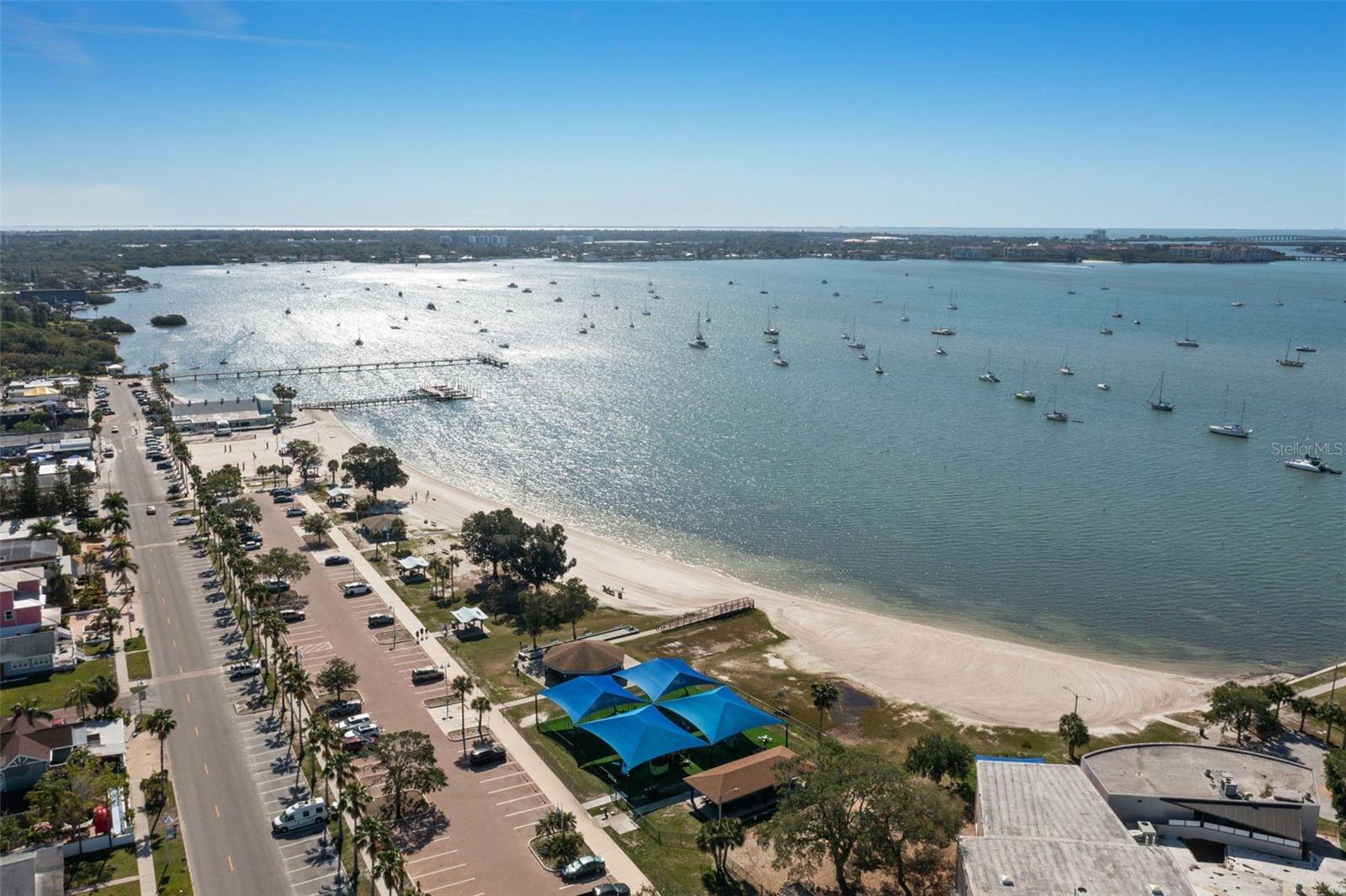 Gulfport beach access, sand volleyball courts, casino, and pier are just a short walk away.