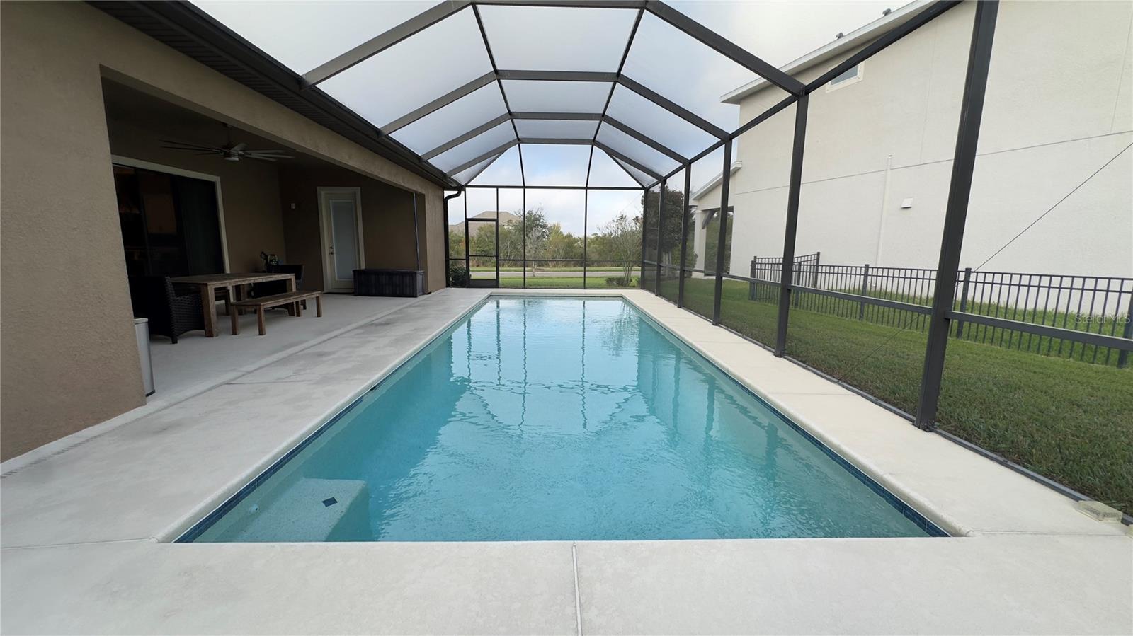 But this 35-ft long lap-style pool also offers opportunities for serious workouts in the comfort of yourhome