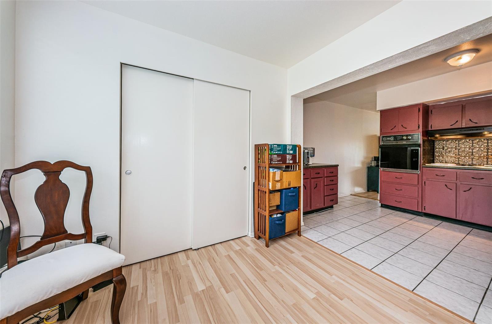 Florida room/flex space adjacent to kitchen