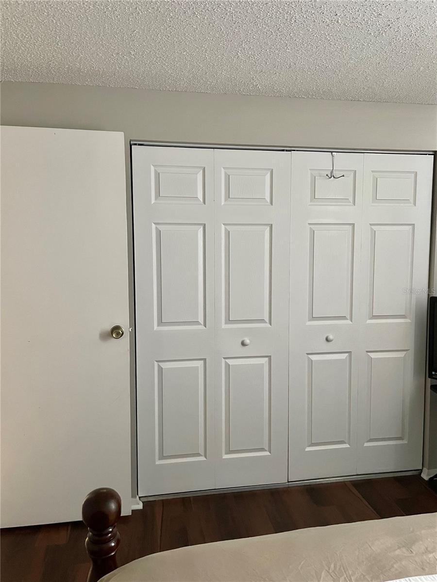 Large closet in 2nd bedroom